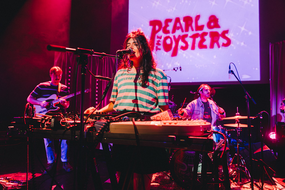 Pearl & The Oysters, Revolution Hall, photo by Blake Sourisseau
