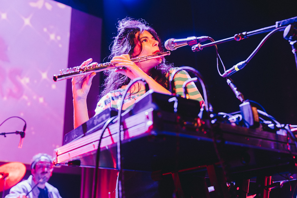 Pearl & The Oysters, Revolution Hall, photo by Blake Sourisseau