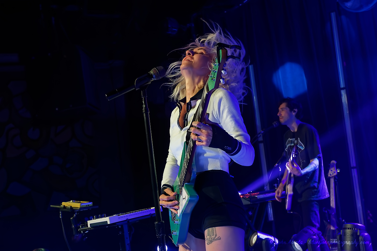 Lights, Wonder Ballroom, photo by John Alcala