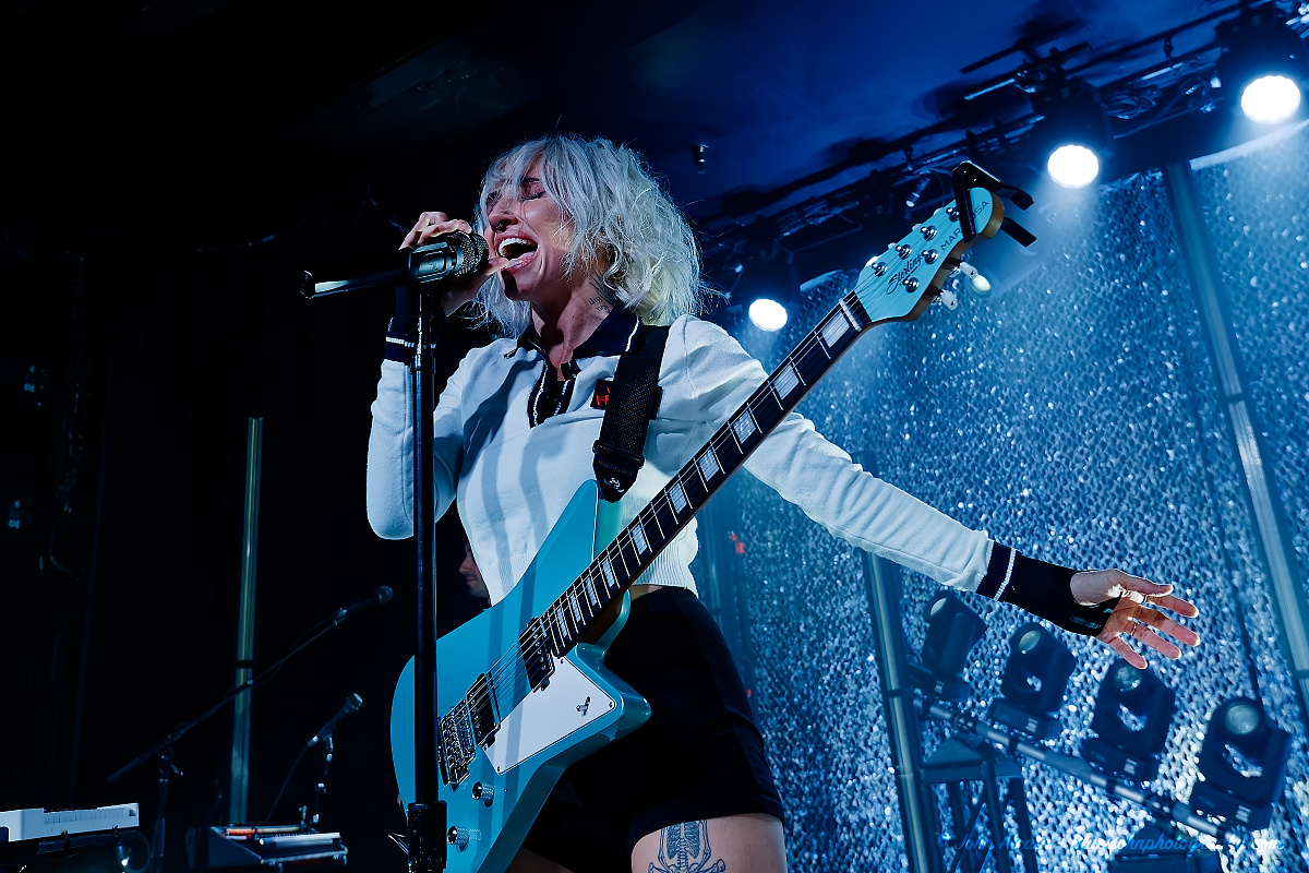 Lights, Wonder Ballroom, photo by John Alcala