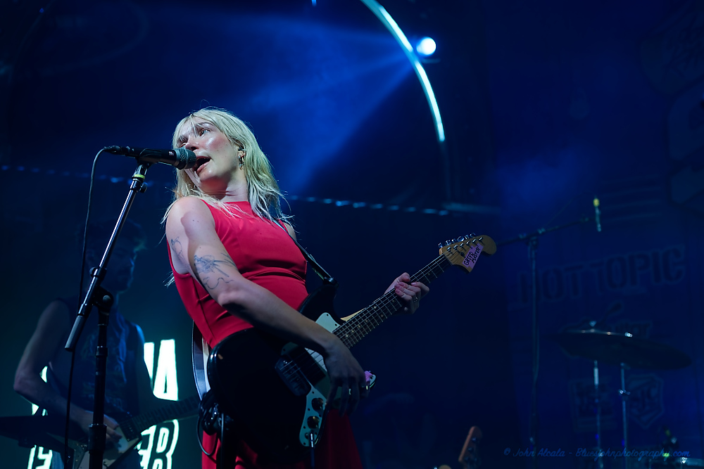 Winona Fighter, Crystal Ballroom, photo by John Alcala