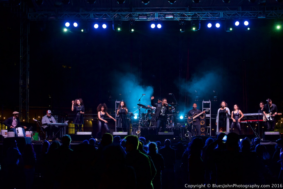 Patrick Lamb, Tom McCall Waterfront Park, photo by John Alcala