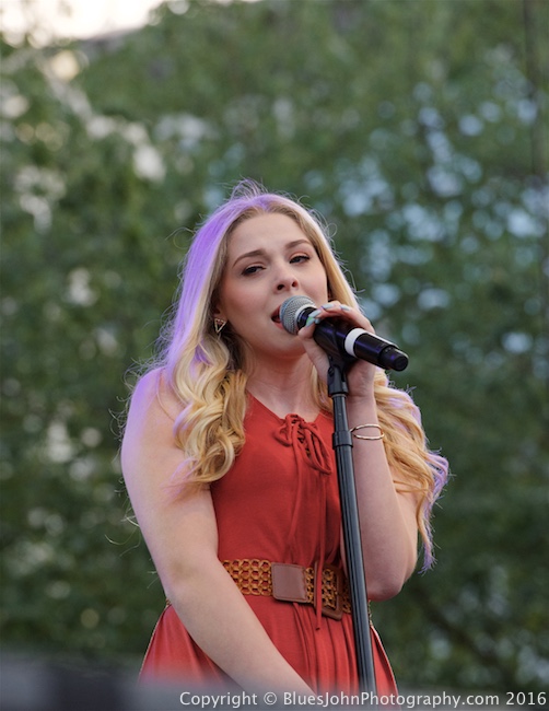 Lovey James, Tom McCall Waterfront Park, photo by John Alcala
