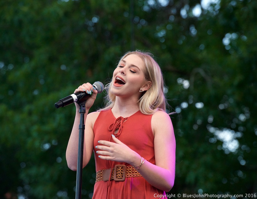 Lovey James, Tom McCall Waterfront Park, photo by John Alcala