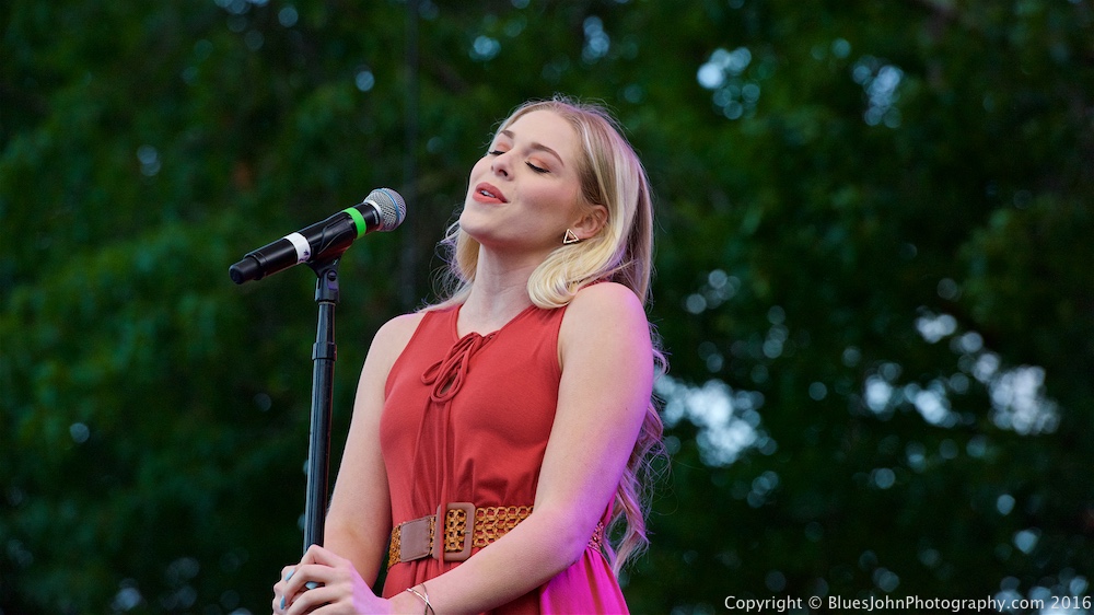 Lovey James, Tom McCall Waterfront Park, photo by John Alcala