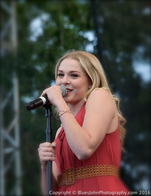 Lovey James, Tom McCall Waterfront Park, photo by John Alcala