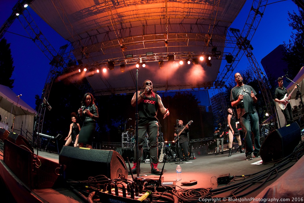 Nehemiah Booker, Tom McCall Waterfront Park, photo by John Alcala
