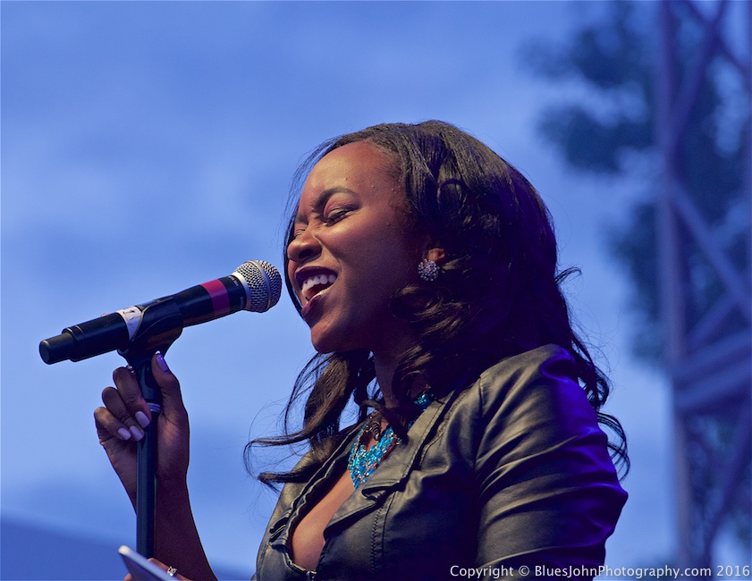 Nehemiah Booker, Tom McCall Waterfront Park, photo by John Alcala