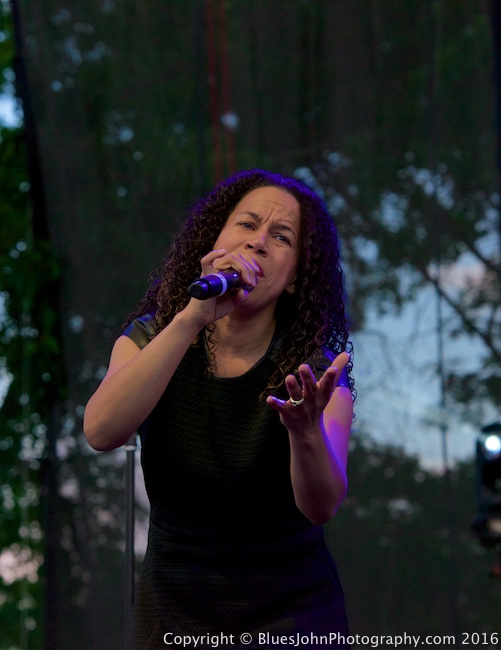 The Brown Sisters, Tom McCall Waterfront Park, photo by John Alcala