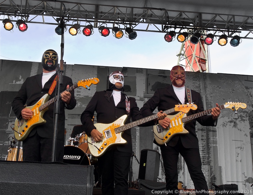 Waterfront Blues Festival, Tom McCall Waterfront Park, photo by John Alcala