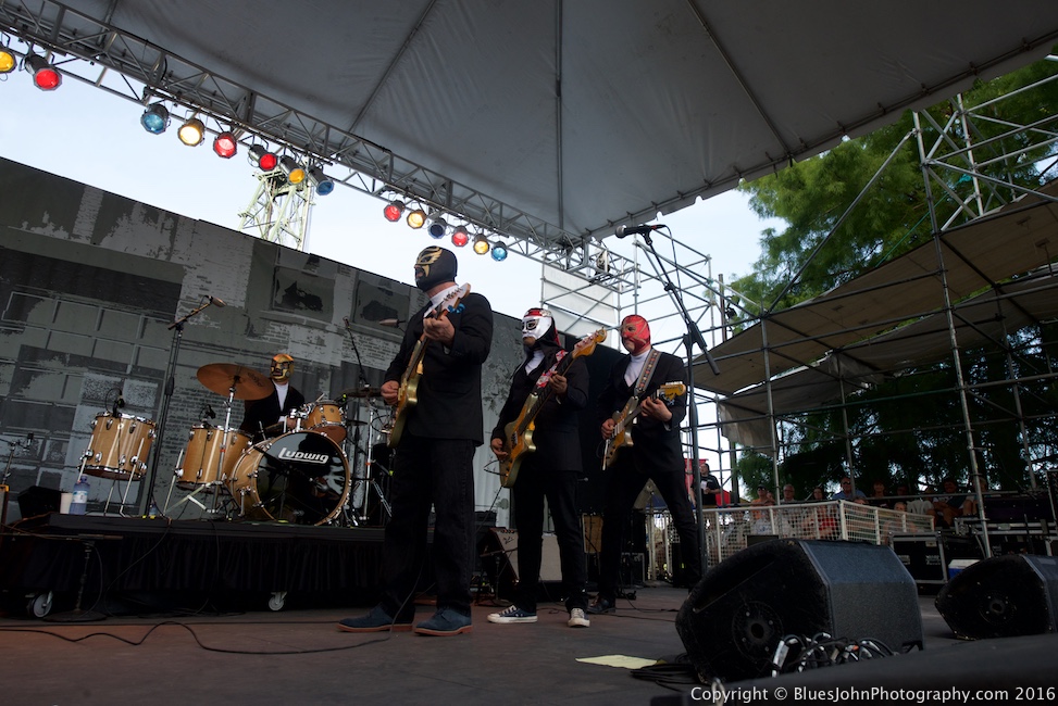 Waterfront Blues Festival, Tom McCall Waterfront Park, photo by John Alcala