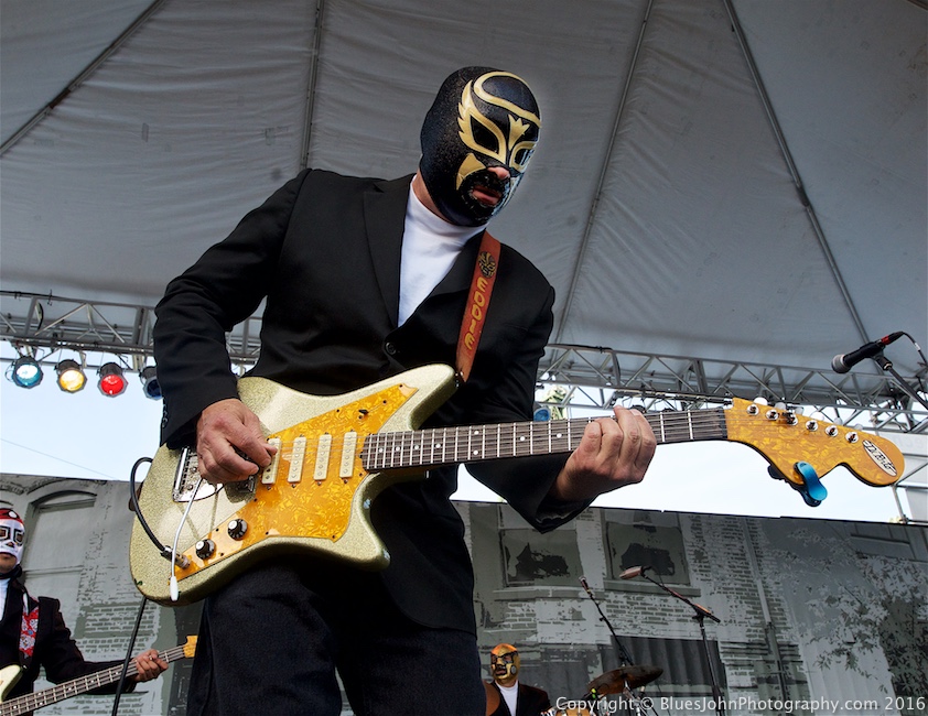 Waterfront Blues Festival, Tom McCall Waterfront Park, photo by John Alcala