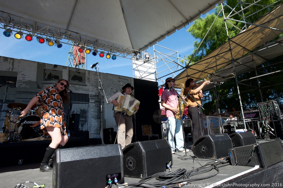 Waterfront Blues Festival, Tom McCall Waterfront Park, photo by John Alcala