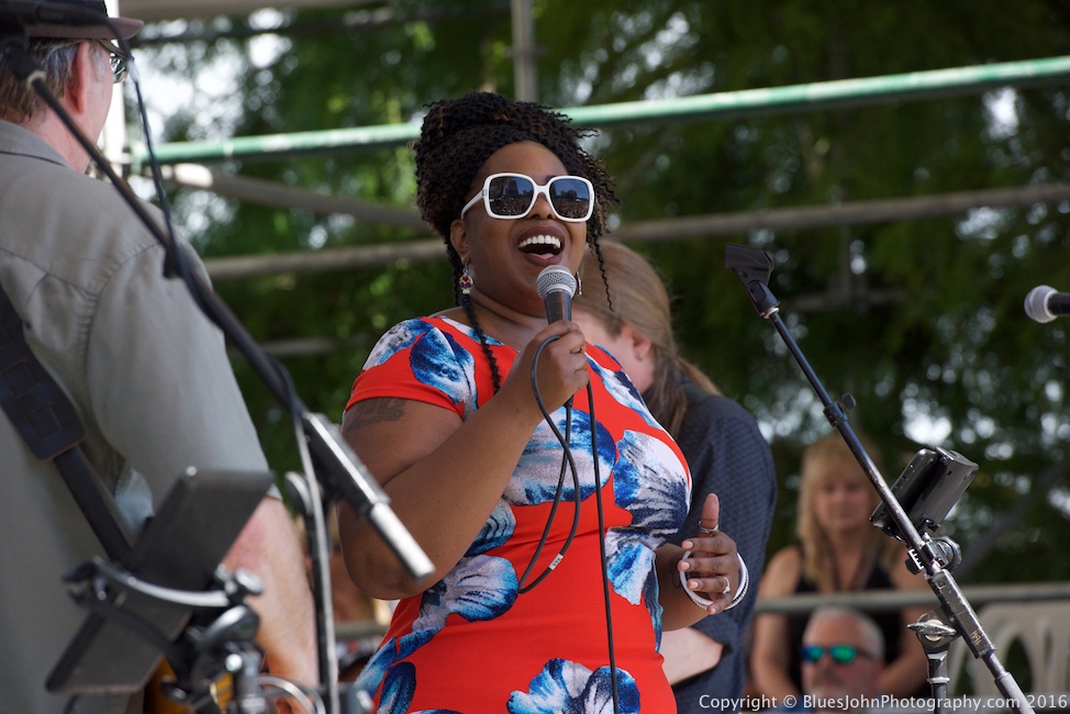 Waterfront Blues Festival, Tom McCall Waterfront Park, photo by John Alcala