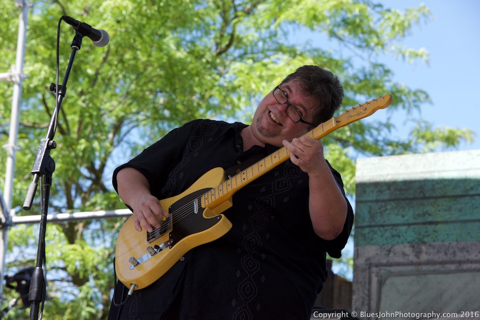 Waterfront Blues Festival, Tom McCall Waterfront Park, photo by John Alcala