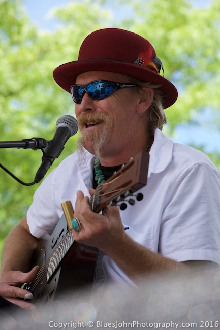 Waterfront Blues Festival, Tom McCall Waterfront Park, photo by John Alcala