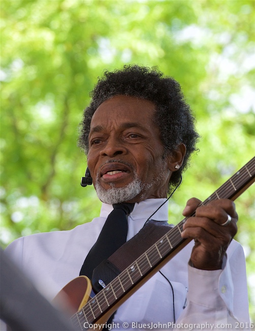 Waterfront Blues Festival, Tom McCall Waterfront Park, photo by John Alcala