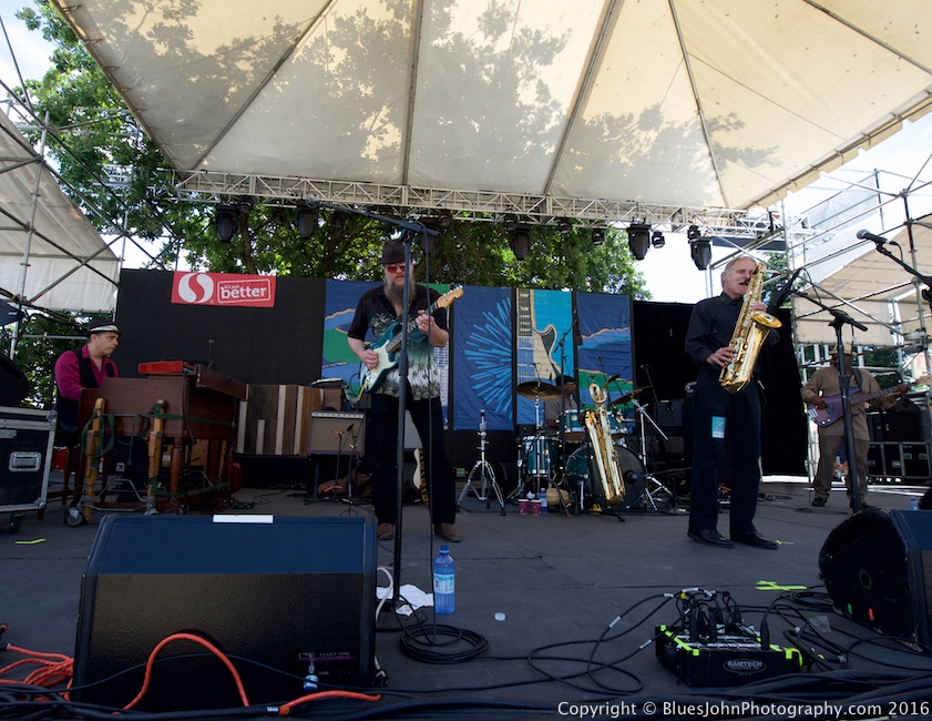 Waterfront Blues Festival, Tom McCall Waterfront Park, photo by John Alcala