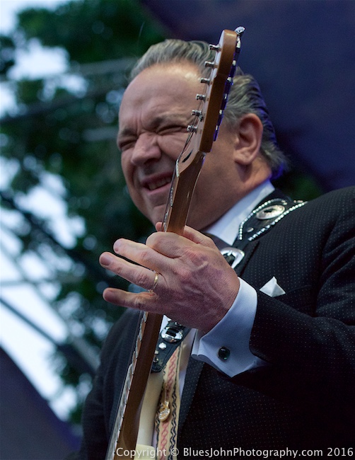 Waterfront Blues Festival, Tom McCall Waterfront Park, photo by John Alcala