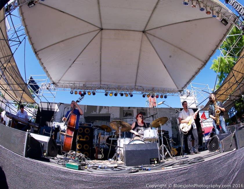 Waterfront Blues Festival, Tom McCall Waterfront Park, photo by John Alcala