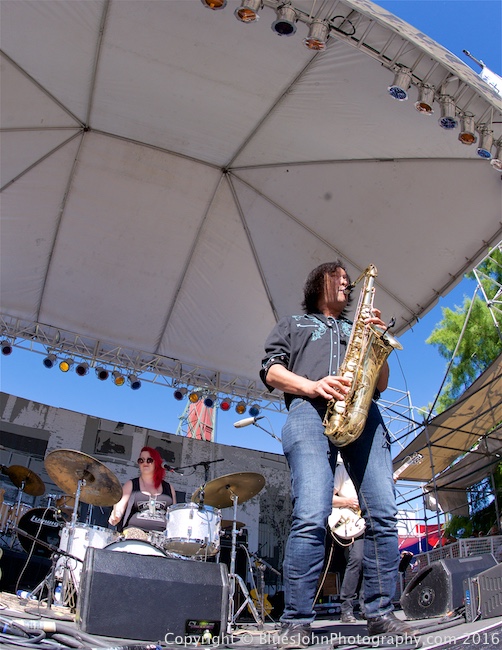 Waterfront Blues Festival, Tom McCall Waterfront Park, photo by John Alcala