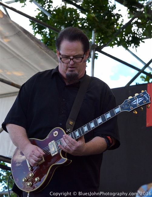 Waterfront Blues Festival, Tom McCall Waterfront Park, photo by John Alcala