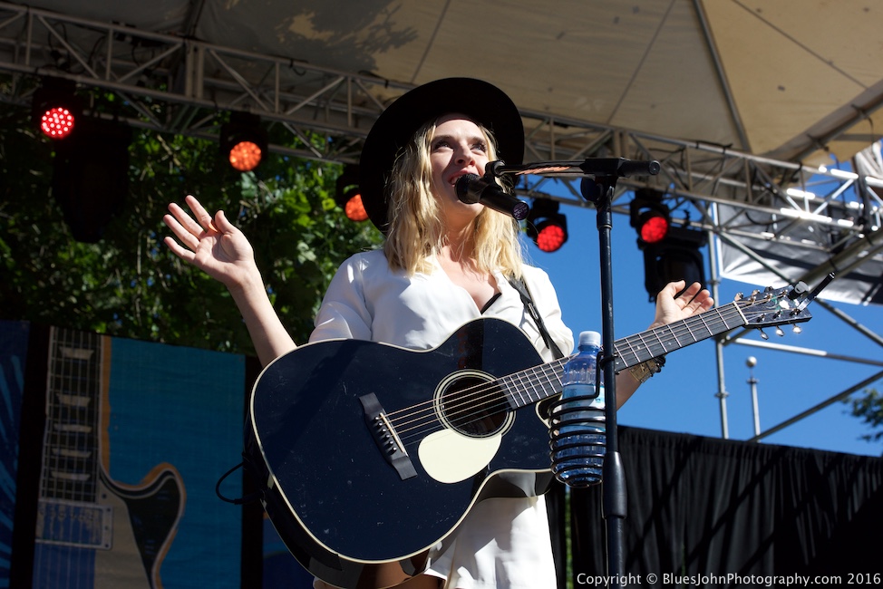 ZZ Ward, Waterfront Blues Festival, Tom McCall Waterfront Park, photo by John Alcala