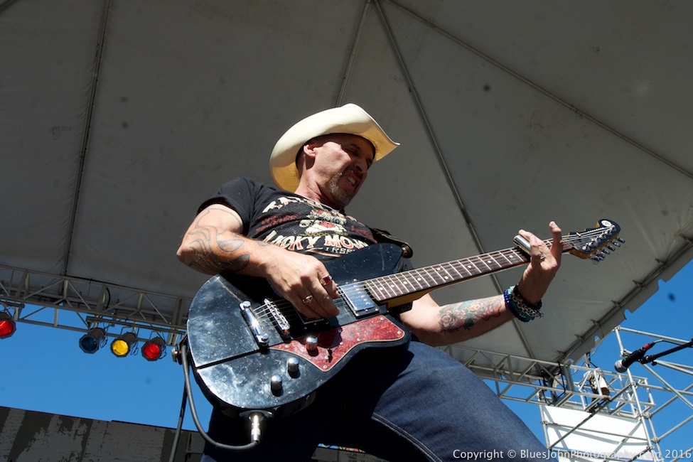 Too Slim & The Taildraggers, Waterfront Blues Festival, Tom McCall Waterfront Park, photo by John Alcala