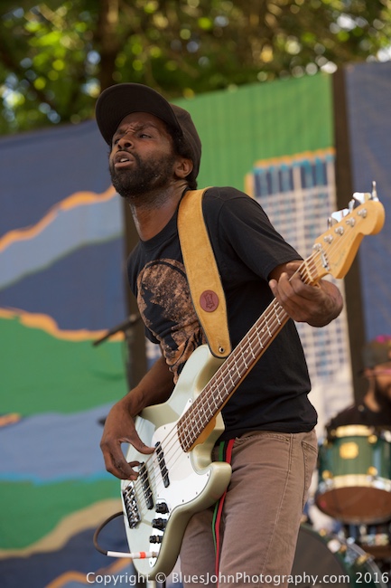 Ayron Jones and The Way, Waterfront Blues Festival, Tom McCall Waterfront Park, photo by John Alcala