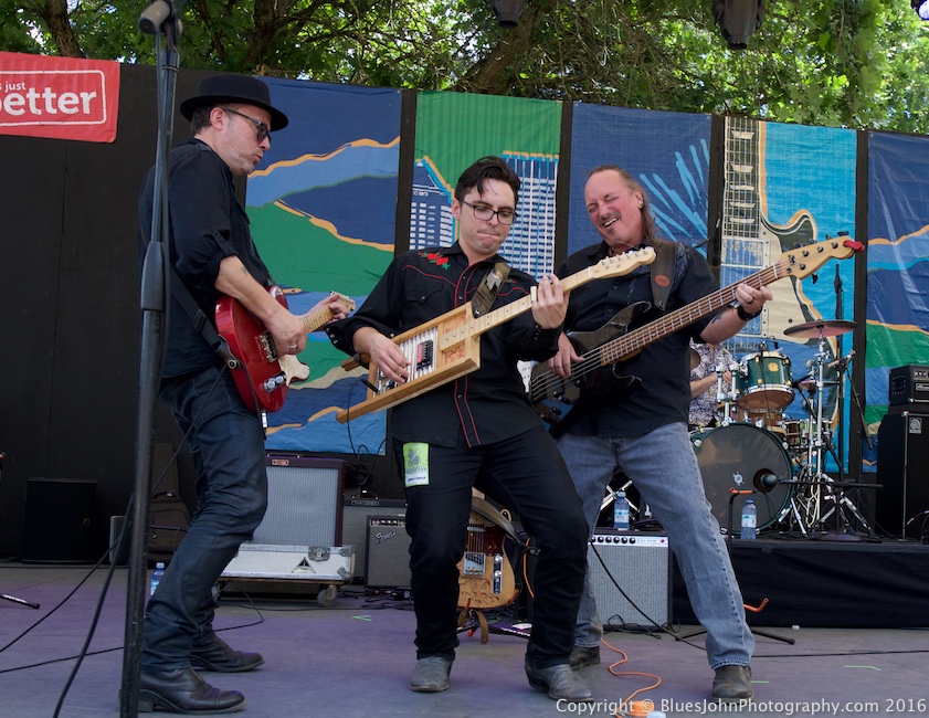 Waterfront Blues Festival, Tom McCall Waterfront Park, photo by John Alcala