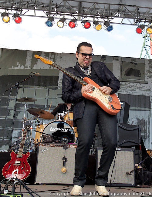 Waterfront Blues Festival, Tom McCall Waterfront Park, photo by John Alcala