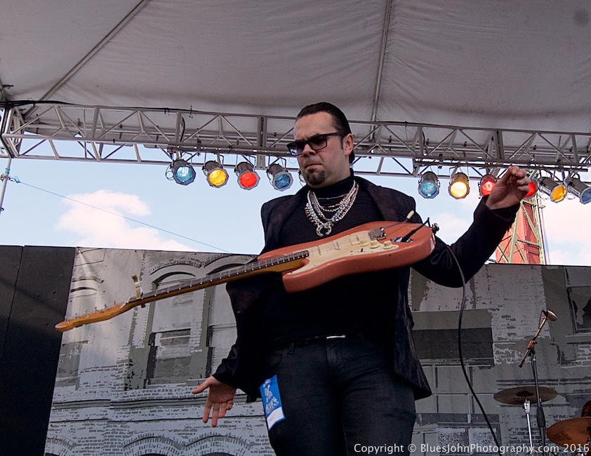 Waterfront Blues Festival, Tom McCall Waterfront Park, photo by John Alcala