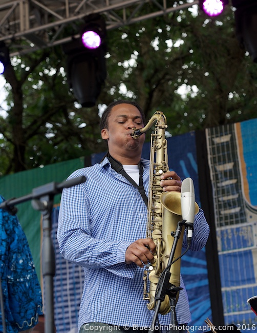 Thara Memory, Devin Phillips, Waterfront Blues Festival, Tom McCall Waterfront Park, photo by John Alcala