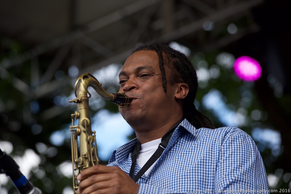 Thara Memory, Devin Phillips, Waterfront Blues Festival, Tom McCall Waterfront Park, photo by John Alcala