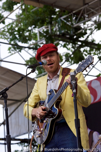The California Honeydrops, Waterfront Blues Festival, Tom McCall Waterfront Park, photo by John Alcala