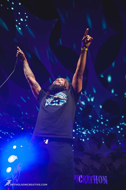 Myke Bogan, Pickathon, Pendarvis Farm, photo by Beth Olson