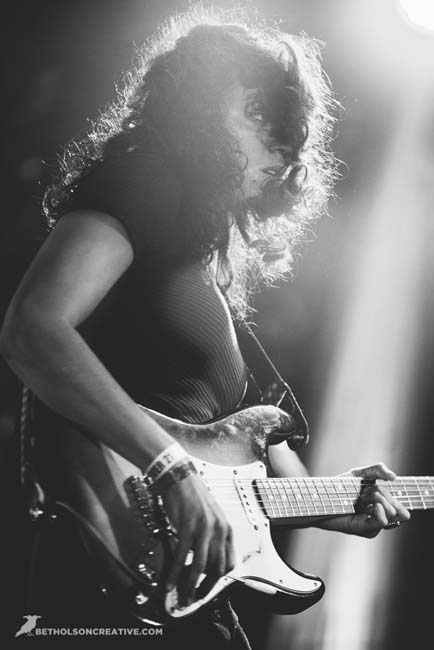 La Luz, Pickathon, Pendarvis Farm, photo by Beth Olson