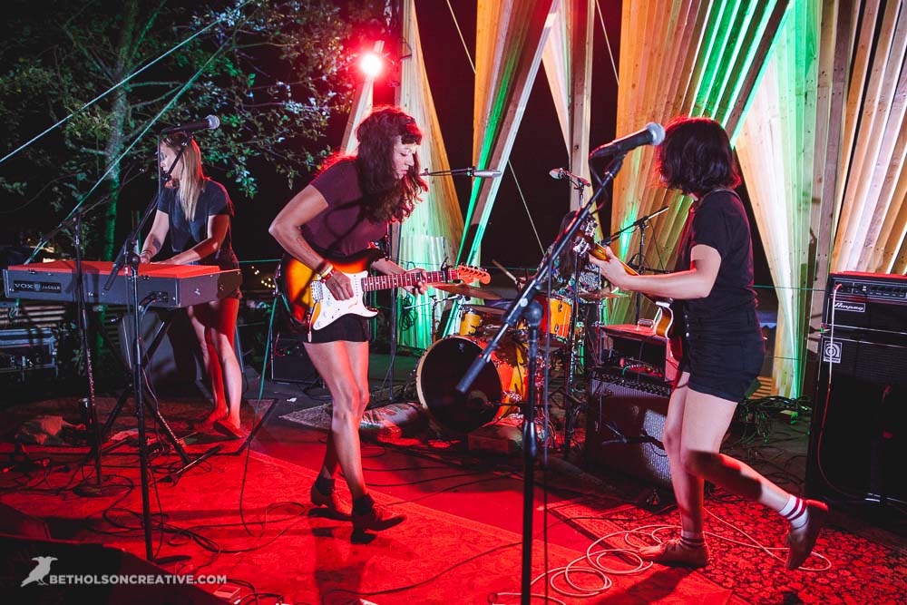 La Luz, Pickathon, Pendarvis Farm, photo by Beth Olson