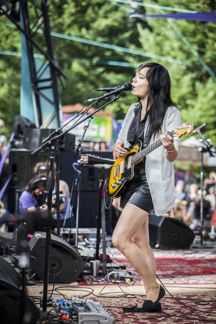 Thao & The Get Down Stay Down, Pickathon, Pendarvis Farm, photo by Sam Gehrke