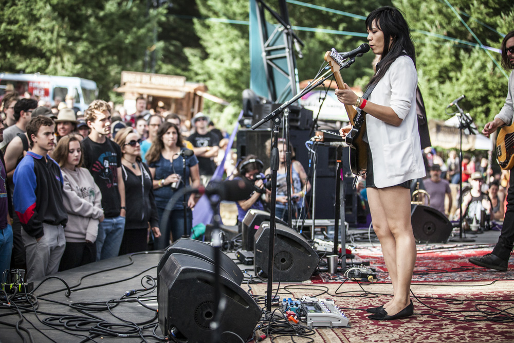 Thao & The Get Down Stay Down, Pickathon, Pendarvis Farm, photo by Sam Gehrke