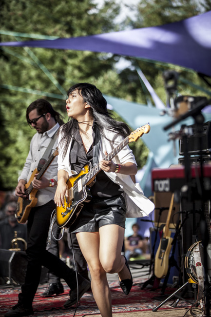Thao & The Get Down Stay Down, Pickathon, Pendarvis Farm, photo by Sam Gehrke