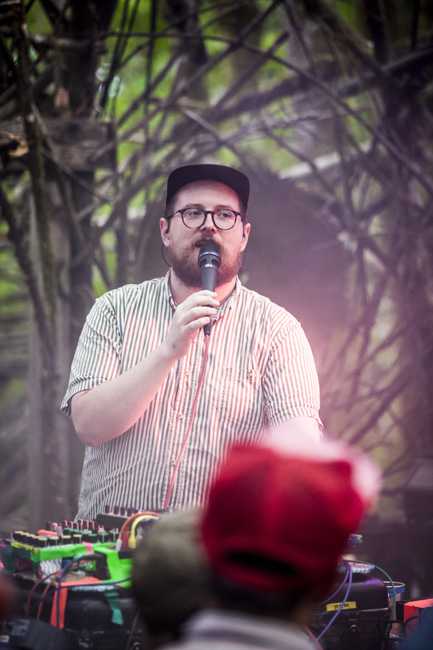 Dan Deacon, Pickathon, Pendarvis Farm, photo by Sam Gehrke