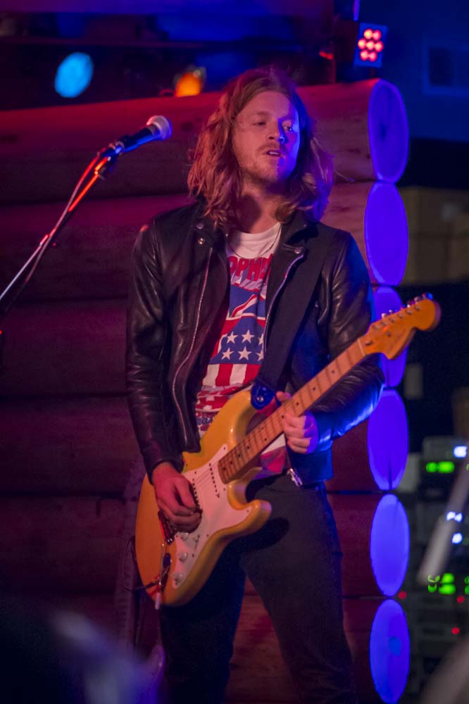Sticky Fingers, Doug Fir Lounge, photo by Jordan Sleeth