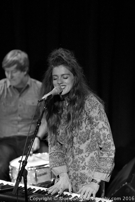 Sara Jackson-Holman, Mississippi Studios, photo by John Alcala