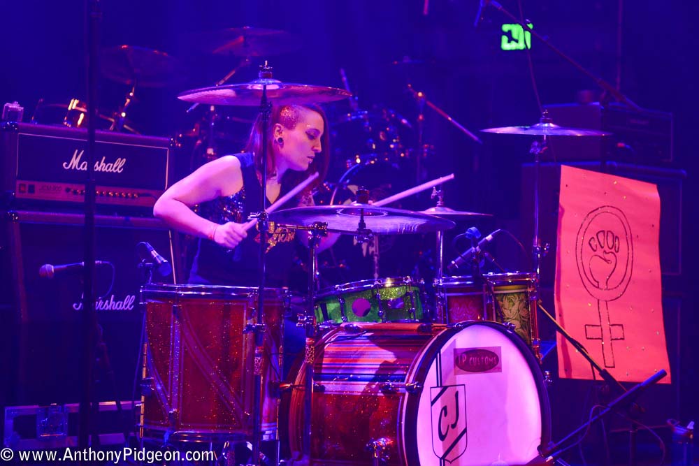 Glam Skanks, Revolution Hall, photo by Anthony Pidgeon