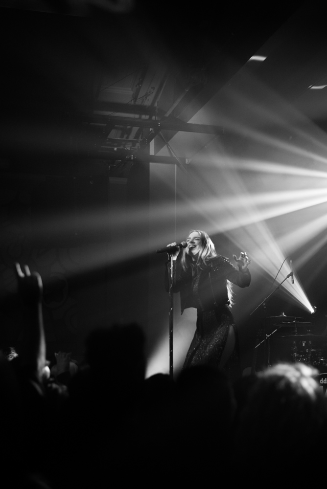 JoJo, Wonder Ballroom, photo by Nino Ortiz