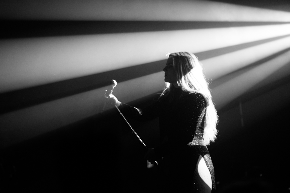 JoJo, Wonder Ballroom, photo by Nino Ortiz