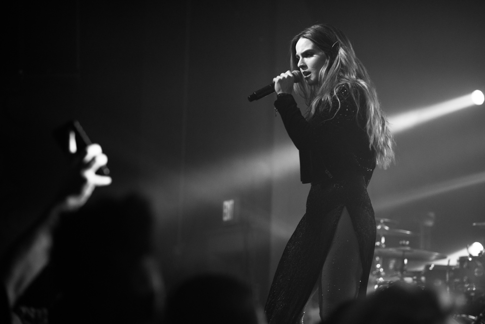 JoJo, Wonder Ballroom, photo by Nino Ortiz