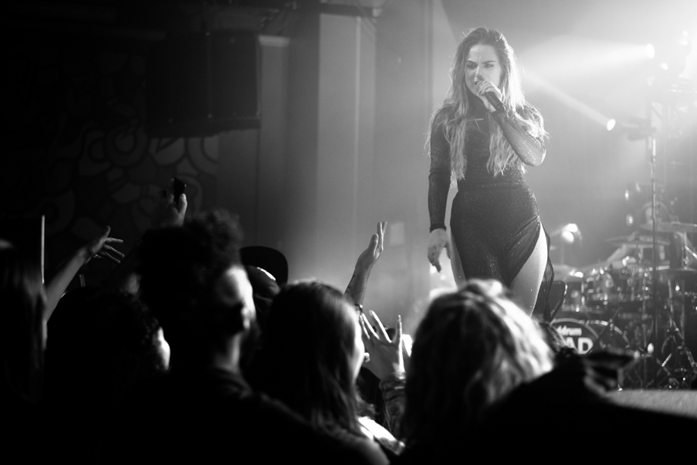 JoJo, Wonder Ballroom, photo by Nino Ortiz