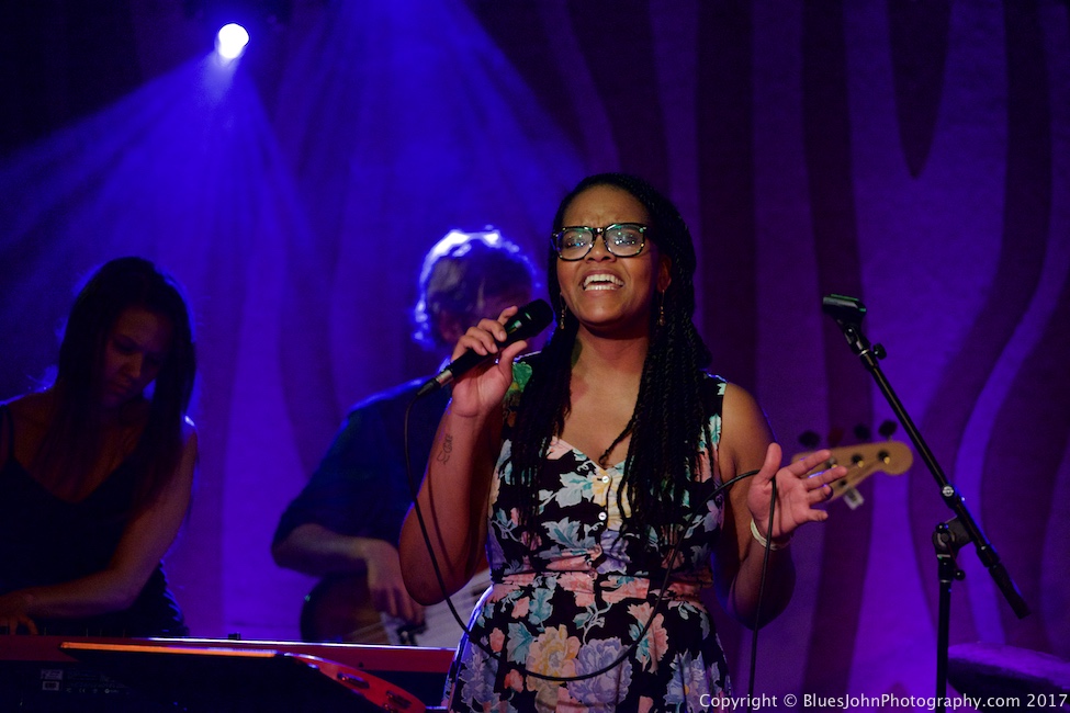 Liz Vice, Doug Fir Lounge, photo by John Alcala